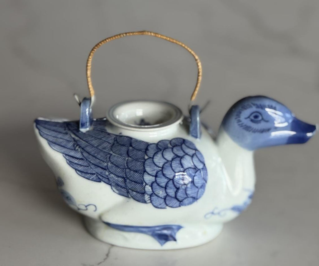 Vintage Blue & White Porcelain Duck Teapot – Hand-Painted Chinoiserie Style